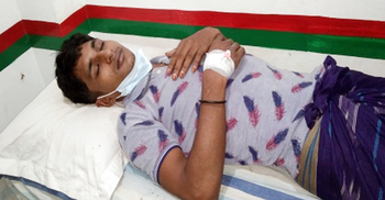 পরকীয়ায় বাধা, স্ত্রীর পিটুনিতে স্বামী হাসপাতালে