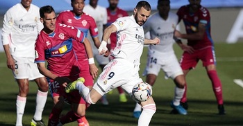 Benzema comes to Real Madrid's rescue