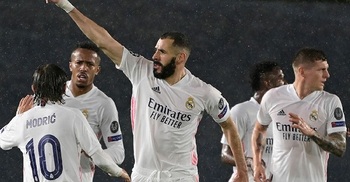 Benzema earns Real draw against Chelsea