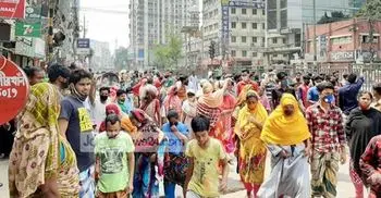Hunger forces thousands to take to street in Badda