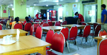 দ্রব্যমূল্য বাড়ায় বিপাকে রেস্তোরাঁ মালিকরা