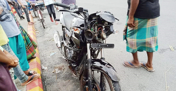 বেপরোয়া মোটরসাইকেল কেড়ে নিলো শিশু সুমাইয়ার প্রাণ