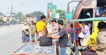 ধর্মঘটে বিআরটিসি বাসও বন্ধ, পঞ্চগড়-রংপুর রুটে যাত্রীদুর্ভোগ
