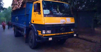 ট্রাক-মোটরসাইকেল সংঘর্ষে প্রাণ গেলো নানি-নাতনির