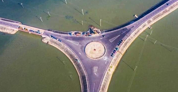 হাওরবাসীর ভাগ্য বদলেছে অল-ওয়েদার সড়ক