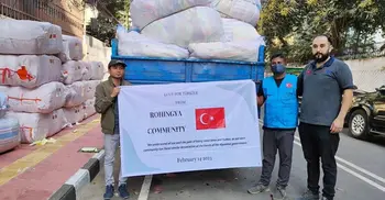 Rohingya refugees in Bangladesh donate blankets, jackets to Turkey