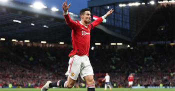 Ronaldo lays claim to all-time leading scorer record