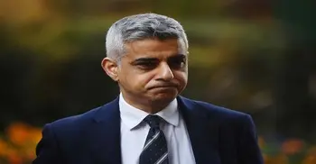 London Mayor Sadiq Khan to take 10% pay cut
