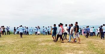 সাজেকে পর্যটকের উপচেপড়া ভিড়