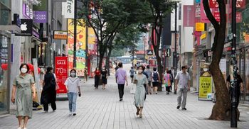 South Korea expands social distancing rules as coronavirus outbreak grows