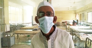 স্ত্রীর ভালোবাসায় তুচ্ছ করোনাভীতি