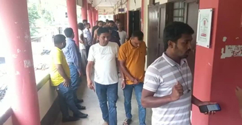 প্রকৌশলীকে লাঞ্ছিত করায় ঠিকাদারসহ আটক ৪