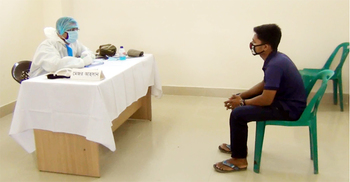 সাতক্ষীরায় অসহায়দের চিকিৎসা সেবা দিল সেনাবাহিনী