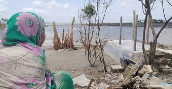 দুর্যোগ-দুর্ভোগে নিঃস্ব উপকূলবাসী