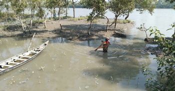 জীবনযুদ্ধে উপকূলের হতদরিদ্ররা