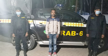 সাতক্ষীরায় ১০০ বোতল ফেনসিডিলসহ আটক ১