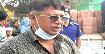 লাইনে দাঁড়িয়ে টিসিবির পণ্য পান না ক্রেতারা, কালোবাজারে দেন ডিলার