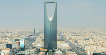 সৌদি আরবে জনসমাগমে আরও ২০ দিনের নিষেধাজ্ঞা