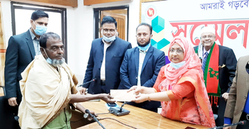 অবশেষে কৃষক বিল্লালের পাশে দাঁড়ালেন জেলা প্রশাসক