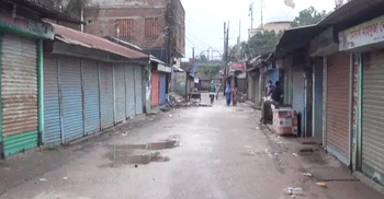 ব্রাহ্মণবাড়িয়ায় সড়কে সাধারণ মানুষের উপস্থিতি কম