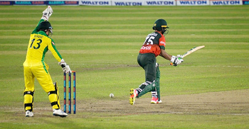 এর আগে ৮২ ইনিংসে এমন আউট হননি সাকিব