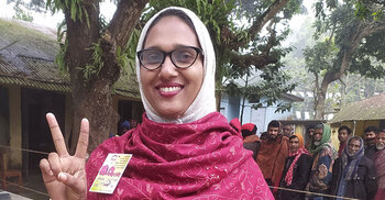 ঝিনাইদহে এবার ইউপি মেম্বার হলেন তৃতীয় লিঙ্গের শম্পা