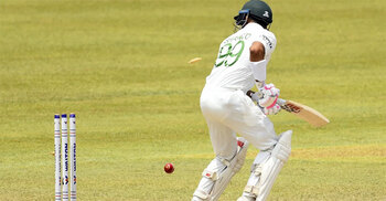 দ্বিতীয় ইনিংসের শুরুতেই বিদায় সাদমান-শান্ত-মুমিনুলের