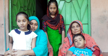 আমার স্বামীর বিষয়টি স্পষ্ট করুক, আমরা অপবাদ থেকে মুক্তি চাই