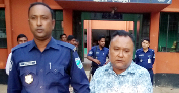 ঘুষের টাকাসহ হাতেনাতে আটক সাব-রেজিস্ট্রার কারাগারে