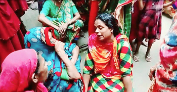 ভ্যানচালকের বাড়িতে মিললো চাল ব্যবসায়ীর মরদেহ