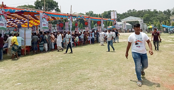 বিদ্যালয় বন্ধ রেখে উপজেলা আ’লীগের সম্মেলন