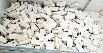 সিরাজগঞ্জে বরফ কারখানায় অভিযান, জরিমানা