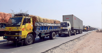 আজও সিরাজগঞ্জ মহাসড়কে ২০ কিলোমিটার যানজট