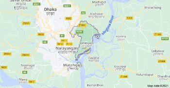 3 killed as covered van hits pickup van