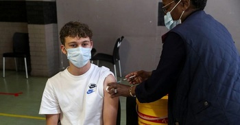 WHO warns against vaccine hoarding