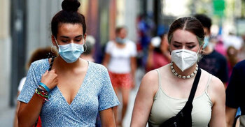 Covid: Spain imposes national night-time curfew to curb infections