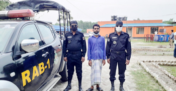 ফেসবুকে করোনা নিয়ে গুজব ছড়ান তিনি