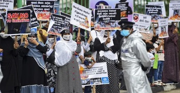 Muslim families complain to UN over Sri Lankan Covid cremations