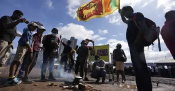 Sri Lankan protesters mark New Year near president’s office