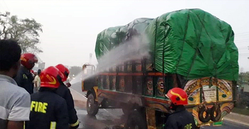 ট্রাকচাপায় প্রাণ গেলো মোটরসাইকেল আরোহীর