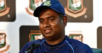 শেষ ১০ ওভারের ব্যাটিং-বোলিংয়েই যত সমস্যা