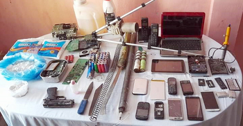 সুনামগঞ্জে ঘিরে রাখা বাড়ি থেকে বিস্ফোরক তৈরির সরঞ্জাম উদ্ধার