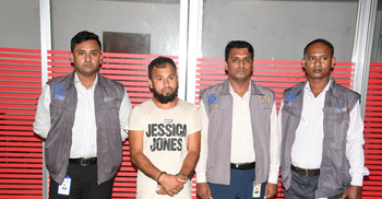 পরকীয়ায় বাধা দেওয়ায় শরীরে গরম তেল ঢাললেন স্বামী, স্ত্রীর মৃত্যু