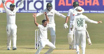 Taijul seven-for leaves Bangladesh 44 ahead