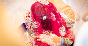 বিয়ের পরদিনই বরকে তালাক