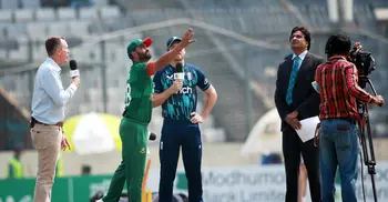 Bangladesh bat, include three spinners in XI