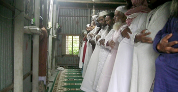 টাঙ্গাইলে আজ ঈদ উদযাপন করলো ৪০ পরিবার