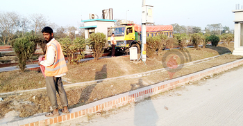 বঙ্গবন্ধু সেতুতে ট্রাক উঠলেই বেড়ে যায় ওজন!