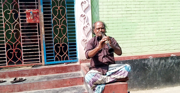 যন্ত্রের দাপটে বিলুপ্তির পথে ঢুলি