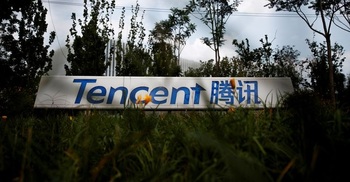 Investors revalue Chinese tech giants after US ban